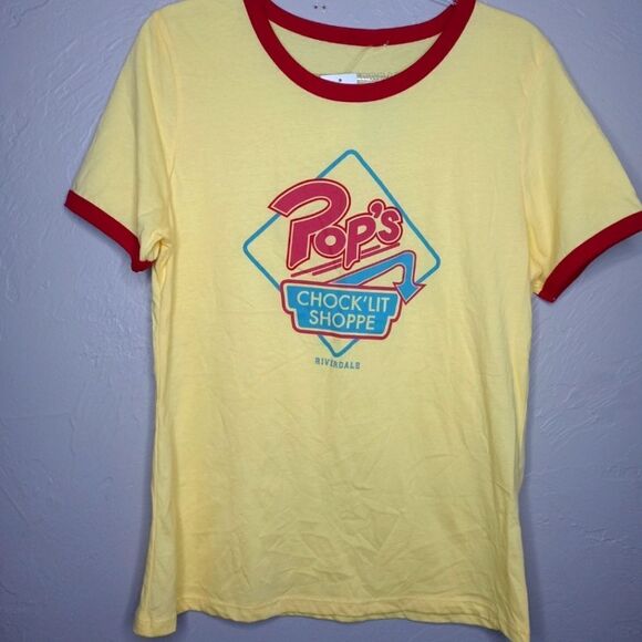 Hot Topic Riverdale Pop's Tee - Picture 1 of 3